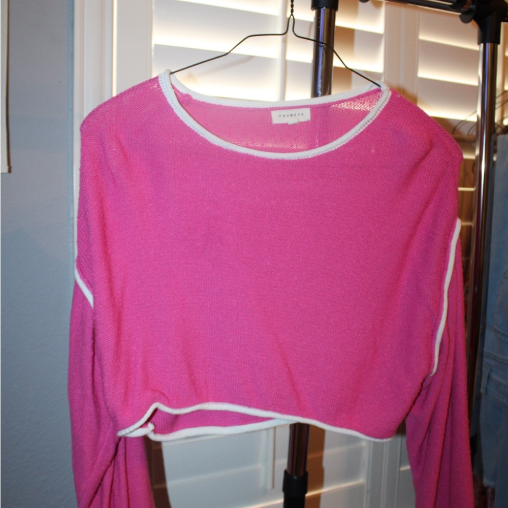 Promesa Pink Cropped Sweater